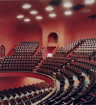 Artist:&nbsp;Hofer, Candida