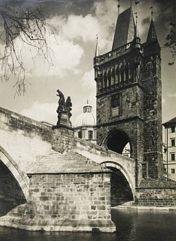 Karel Plicka -&nbsp;Mostecka vez v Praze (Bridge Tower in Prague)