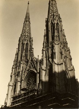 Dorothy Norman -&nbsp;St. Patricks Cathedral, New York