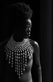 Artist:&nbsp;Muholi, Zanele (1972-)