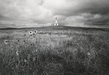 Elliott Erwitt -&nbsp;The Church at Wounded Knee